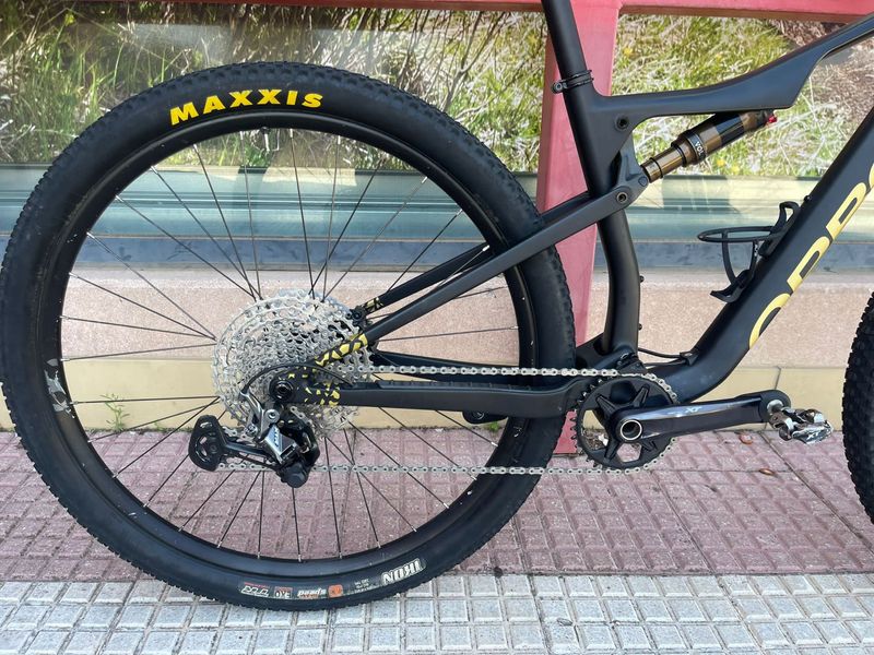 Used Orbea oiz Custom Shimano Deore XT 2022 Mountainbike, Black — image 3 of 8