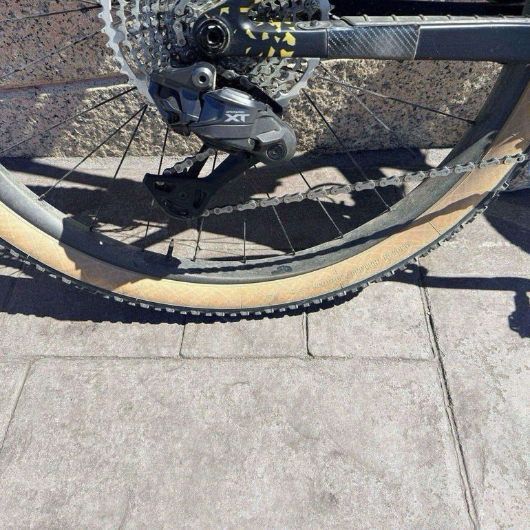 Used Orbea oiz Custom Shimano Deore XT 2022 Mountainbike, Black — image 6 of 8
