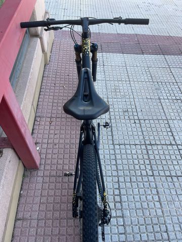 Used Orbea oiz Custom Shimano Deore XT 2022 Mountainbike, Black — image 4 of 8