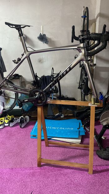 Używany Giant TCR Advanced SL 0-DA Di2 2017 2017 Road & Gravel — zdjęcie 2 z 8