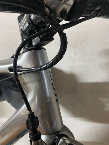 Używany Giant TCR Advanced SL 0-DA Di2 2017 2017 Road & Gravel — zdjęcie 4 z 8