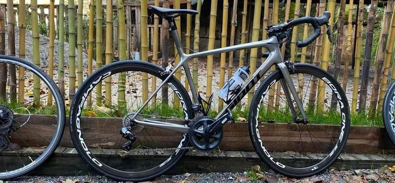 Używany Giant TCR Advanced SL 0-DA Di2 2017 2017 Road & Gravel — zdjęcie 1 z 8
