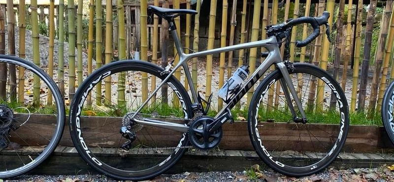 Used Giant TCR Advanced SL 0-DA Di2 2017 2017 Road & Gravel