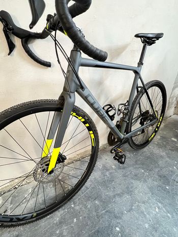 Used CUBE CROSS RACE Pro 2019 2019 Road & Gravel — image 5 of 7
