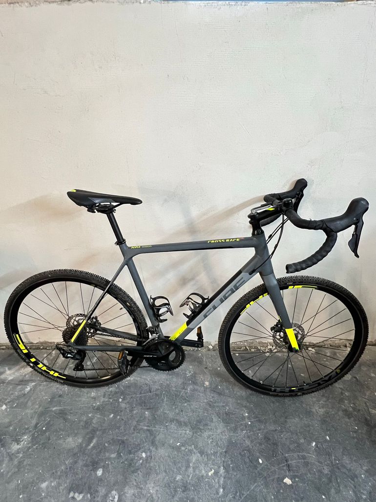 Used CUBE CROSS RACE Pro 2019 2019 Road & Gravel — image 1 of 7