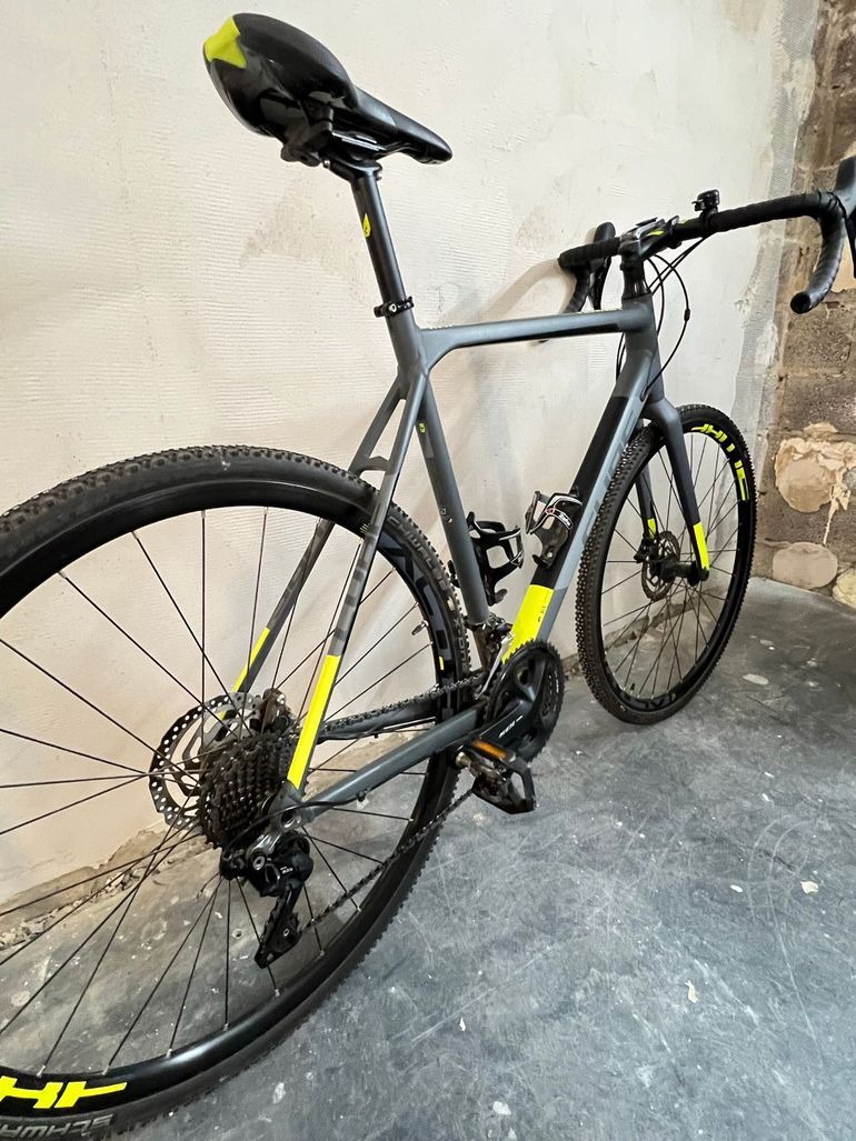 Used CUBE CROSS RACE Pro 2019 2019 Road & Gravel — image 3 of 7