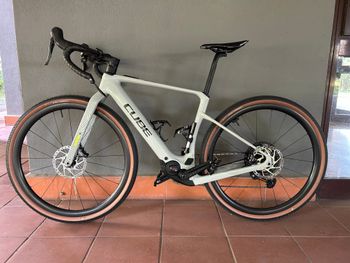 Used CUBE NUROAD HYBRID C:62, RACE 400X 2026 2026 Road & Gravel — image 4 of 14