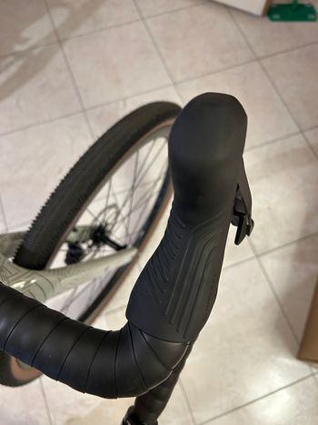 Used CUBE NUROAD HYBRID C:62, RACE 400X 2026 2026 Road & Gravel — image 9 of 14