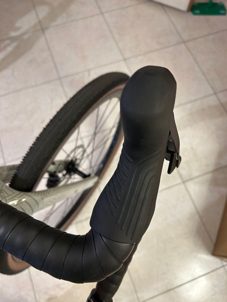 Used CUBE NUROAD HYBRID C:62, RACE 400X 2026 2026 Road & Gravel — image 9 of 14