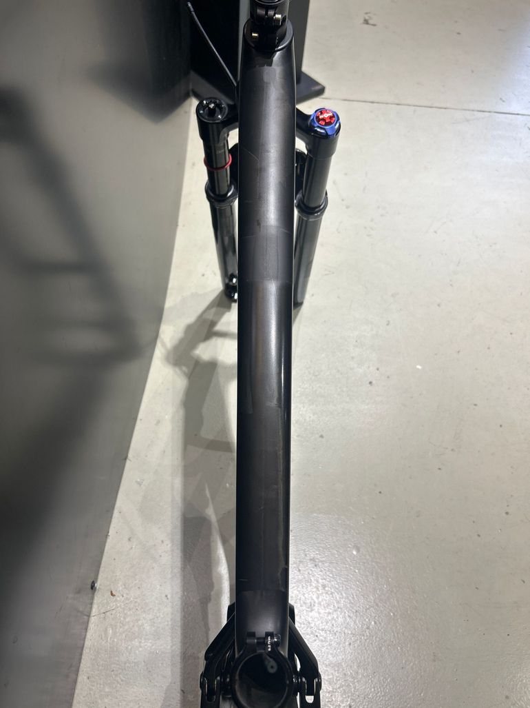 Used Specialized Epic Frameset 2023 Mountainbike, Schwarz — image 6 of 11