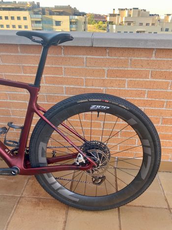 Used Megamo SILK 00 XPLR RED 2025 2025 Road & Gravel, Red — image 4 of 7