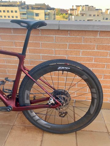Brugt Megamo SILK 00 XPLR RED 2025 2025 Road & Gravel — billede 4 af 7