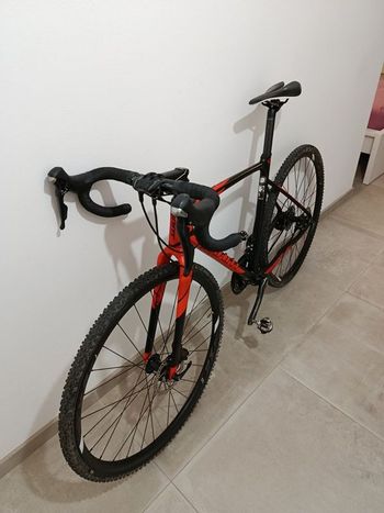 Used Giant TCX SLR 2 2018 2018 Road & Gravel, Black — image 3 of 4