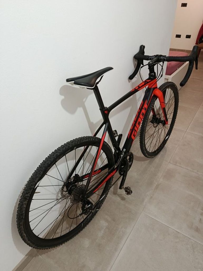 Used Giant TCX SLR 2 2018 2018 Road & Gravel, Black — image 4 of 4