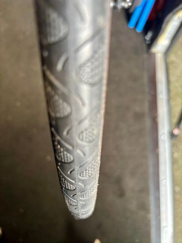 Used Bianchi Sempre Pro 105 2014 2014 Road & Gravel, Black — image 9 of 12