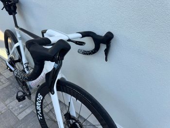 Used Wilier Filante SLR ID2 SHIMANO DURA ACE Di2 R9270 2025 2025 Road & Gravel, White — image 8 of 9