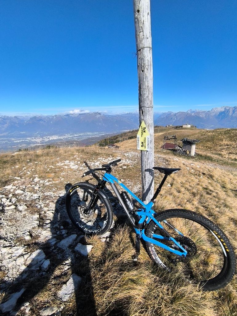 Used Mondraker F-podium Frameset 2024 Mountainbike — image 3 of 3