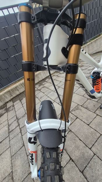 Used Scott Gambler 900 Tuned 2021 2021 Mountainbike, Bianco — image 6 of 15