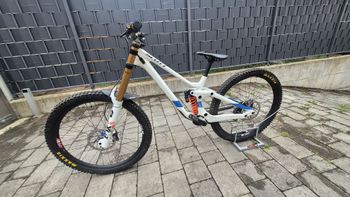 Used Scott Gambler 900 Tuned 2021 2021 Mountainbike, Bianco — image 2 of 15