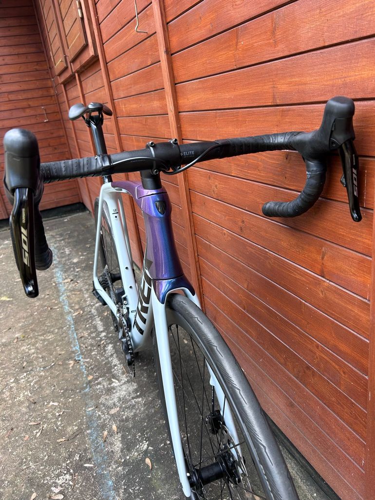 Used Trek Émonda SL 6 2024 2024 Road & Gravel — image 3 of 6