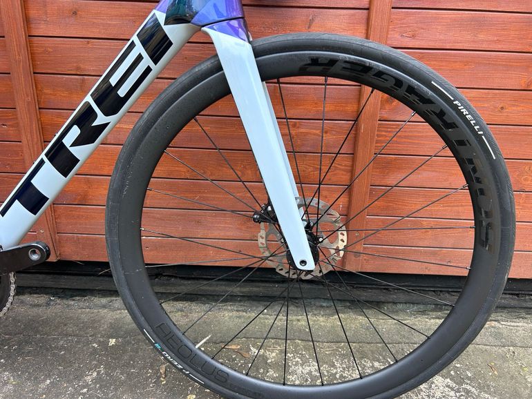 Used Trek Émonda SL 6 2024 2024 Road & Gravel — image 4 of 6