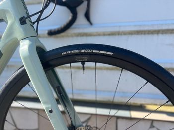 Used Giant Revolt, Advanced 2 2021 2021 Road & Gravel, Green — image 3 of 10