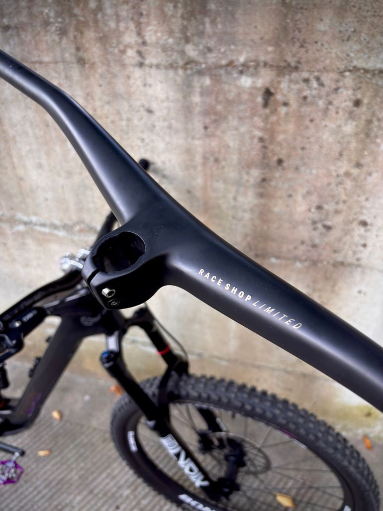 Used Trek Fuel EXe 9.8 GX AXS 2023 2023 Mountainbike, Schwarz — image 9 of 9