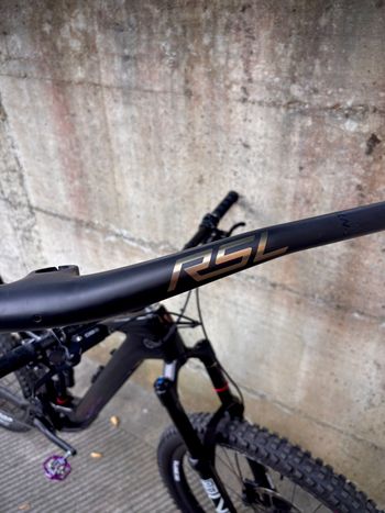Used Trek Fuel EXe 9.8 GX AXS 2023 2023 Mountainbike, Schwarz — image 8 of 9