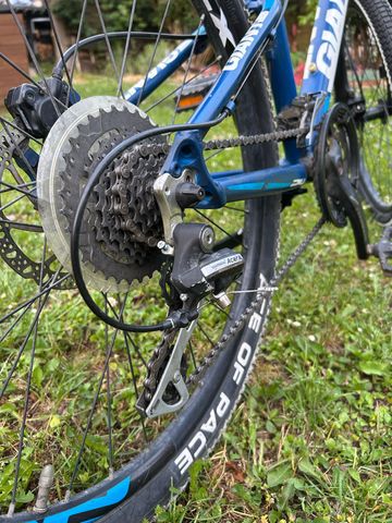Giant XtC SL Jr 24 2017 2017 Youth usato, Blu — immagine 7 di 7