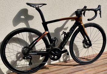 Used Pinarello DOGMA F DURA ACE Di2 2026 2026 Road & Gravel, Black — image 9 of 17