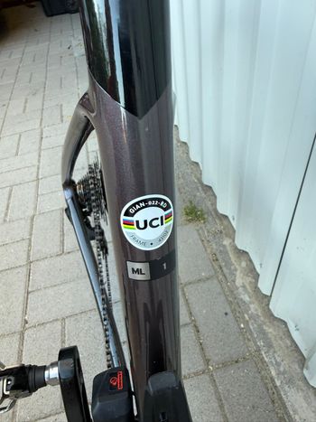 Used Giant Defy Advanced 1 2023 2023 Road & Gravel, Purple — image 12 of 17