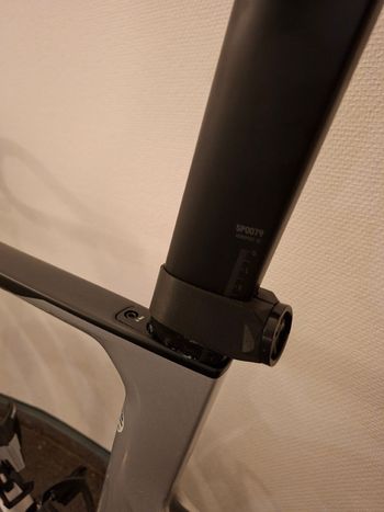 Used Canyon Aeroad CF SLX 8 Disc LTD 2023 2023 Road & Gravel — image 5 of 6