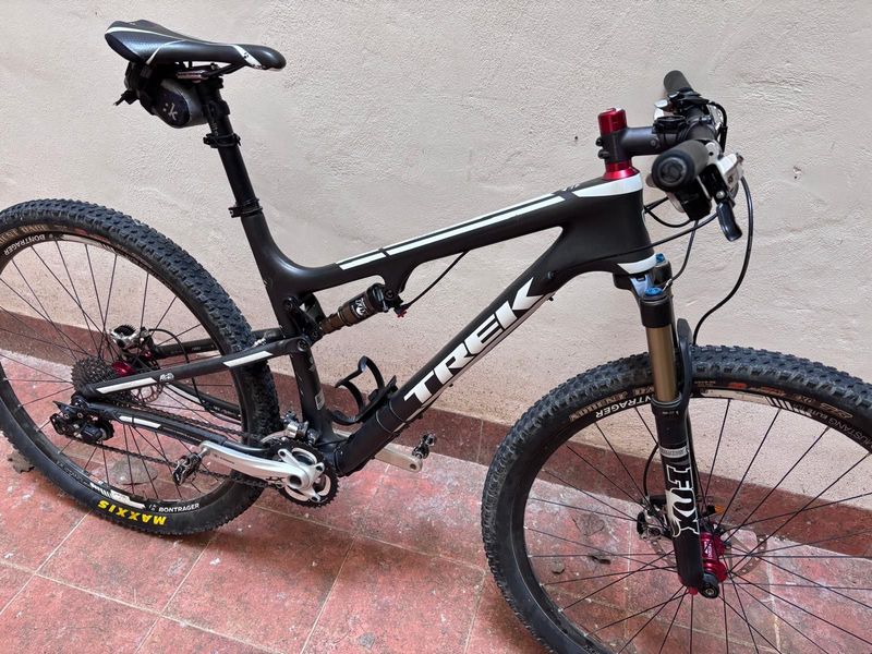 Gebrauchtes Trek Superfly FS 9.7 SL 2015 2015 Mountainbike, Schwarz, 29 — Bild 2 von 5