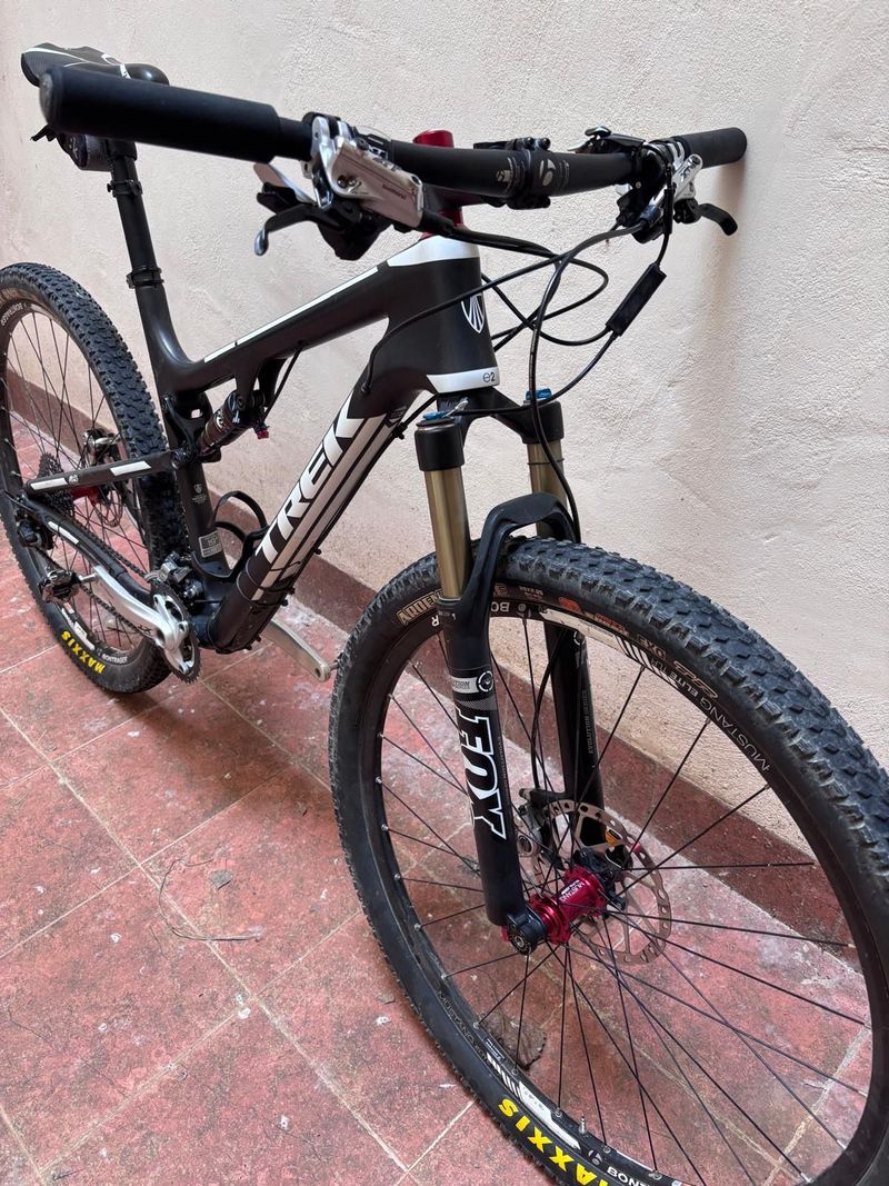 Gebrauchtes Trek Superfly FS 9.7 SL 2015 2015 Mountainbike, Schwarz, 29 — Bild 3 von 5