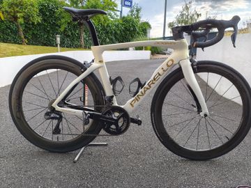 Brugt Pinarello DOGMA F DURA ACE Di2 Rim 2024 2024 Road & Gravel