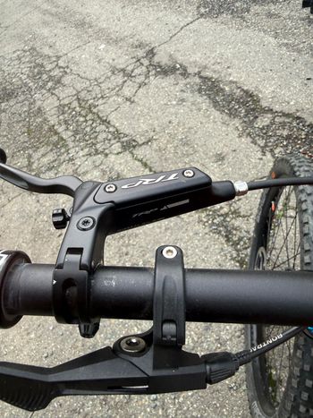 Used Trek Slash 7 Gen 5 2023 2023 Mountainbike — image 3 of 6
