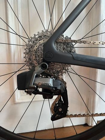 Used Canyon Endurace CF SLX 7 AXS 2024 2024 Road & Gravel, Black — image 13 of 15