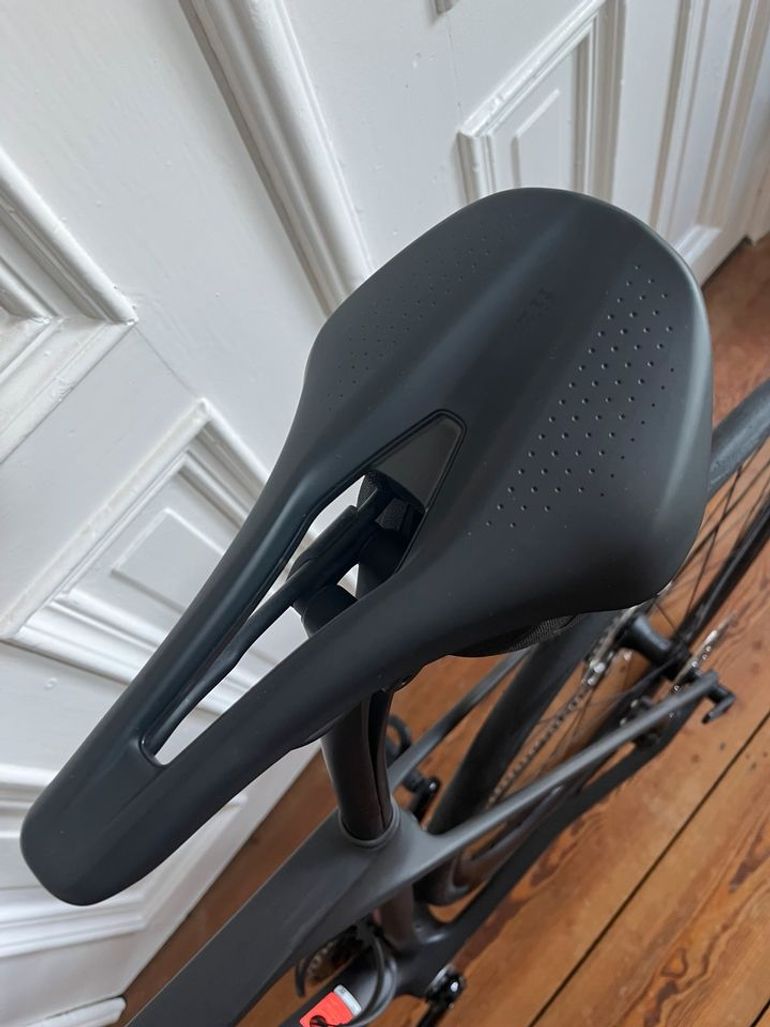 Used Canyon Endurace CF SLX 7 AXS 2024 2024 Road & Gravel, Black — image 2 of 15