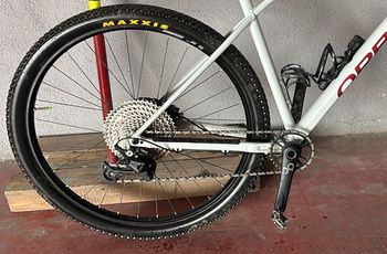 Used Orbea ALMA H30 2021 2021 Mountainbike, Weiß, 29 — image 3 of 3