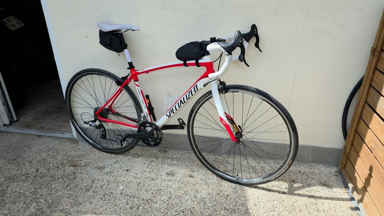 Used Specialized Secteur Sport 2014 2014 Road & Gravel, Red — image 2 of 4