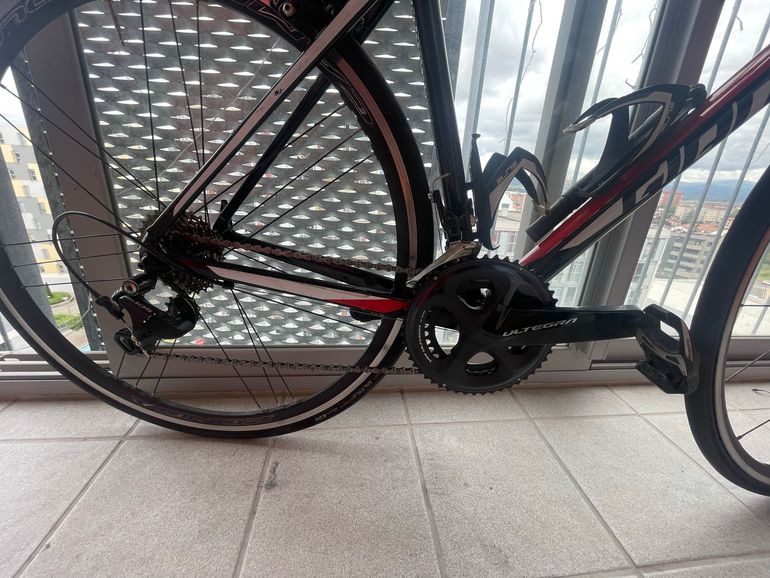 Used Giant Contend 1 2018 2018 Road & Gravel, Red — image 3 of 5