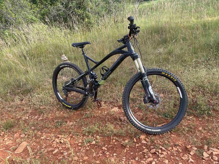 Used Mondraker Foxy Carbon R 2015 Mountainbike, Schwarz — image 2 of 9