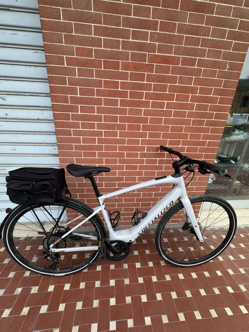 Použité Specialized Vado SL 4.0 EQ 2021 2021 Urban & Touring