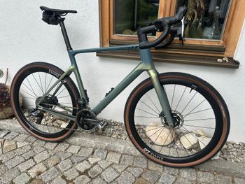 Used Scott Addict Gravel 10 2022 2022 Road & Gravel