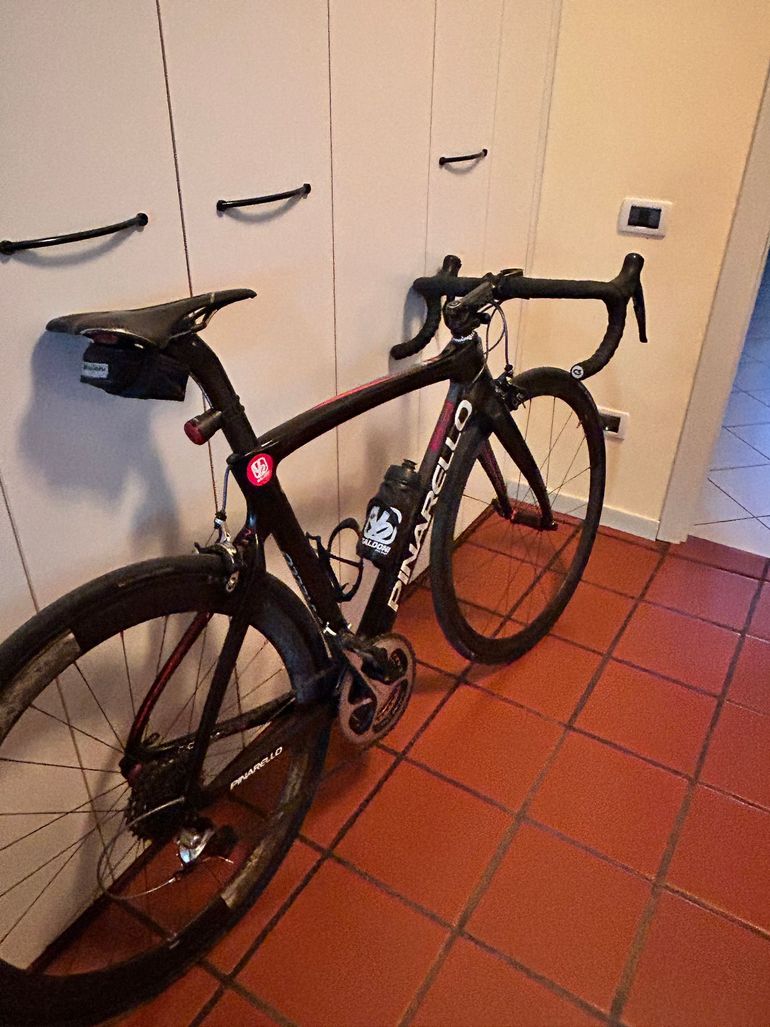 Used Pinarello Dogma Shimano Dura Ace 2019 Road & Gravel — image 1 of 5