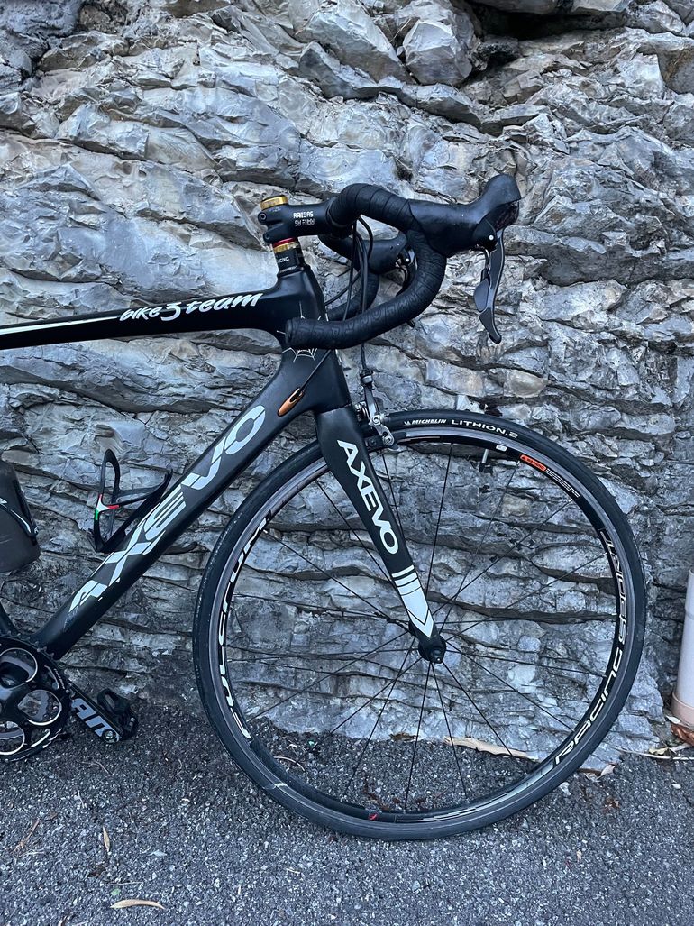 Used Axevo Axevo Custom Shimano Ultegra 2016 Road & Gravel, Black — image 2 of 9