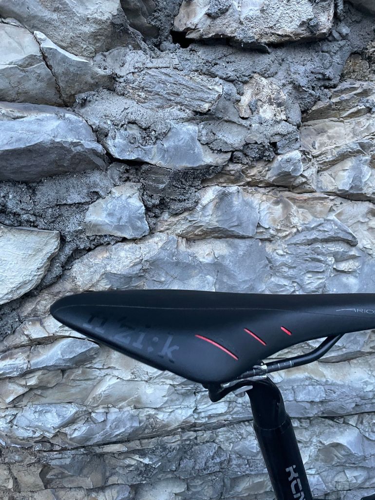 Used Axevo Axevo Custom Shimano Ultegra 2016 Road & Gravel, Black — image 5 of 9