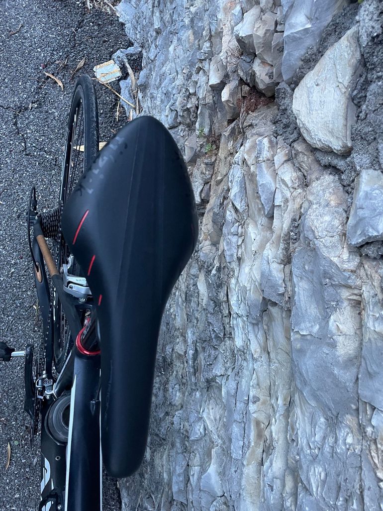 Used Axevo Axevo Custom Shimano Ultegra 2016 Road & Gravel, Black — image 4 of 9