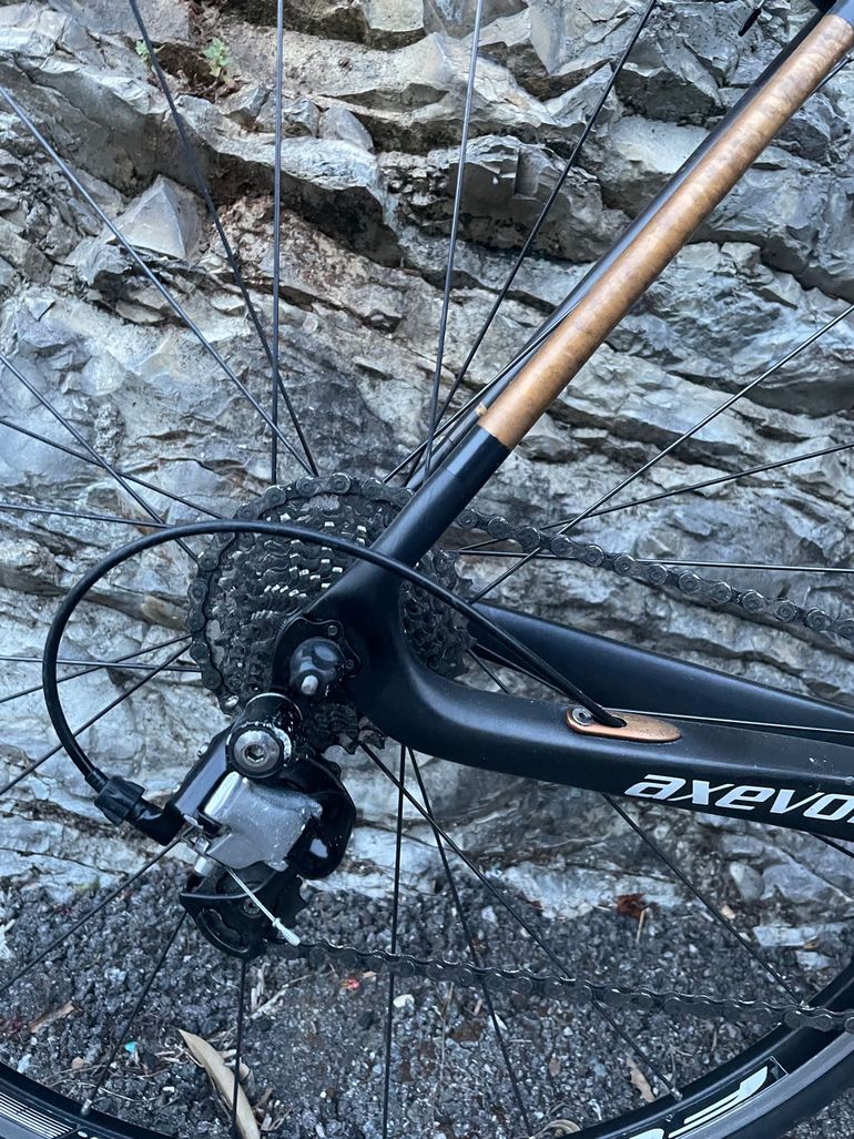 Used Axevo Axevo Custom Shimano Ultegra 2016 Road & Gravel, Black — image 7 of 9