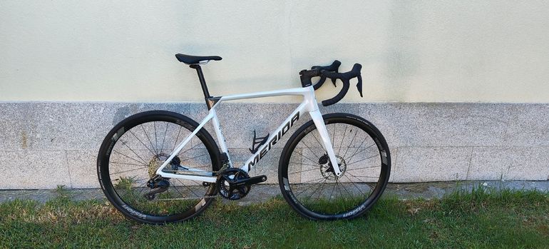 Used Merida SCULTURA 6000 2024 2024 Road & Gravel, Blanco — image 1 of 8